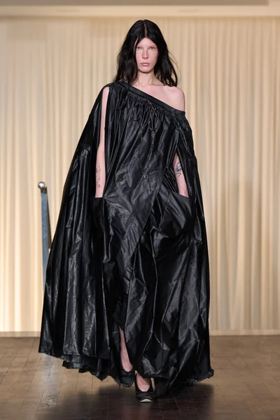 Look 9